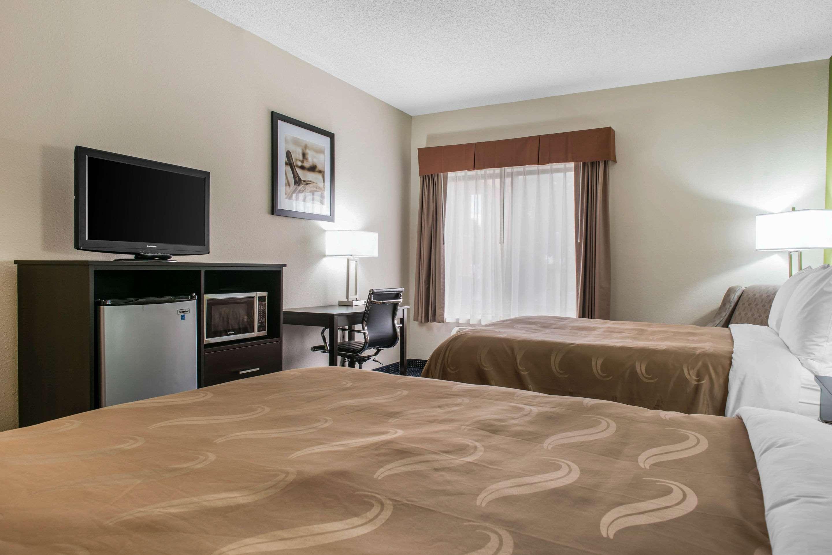 Quality Inn & Suites Anderson I-69 Exterior photo