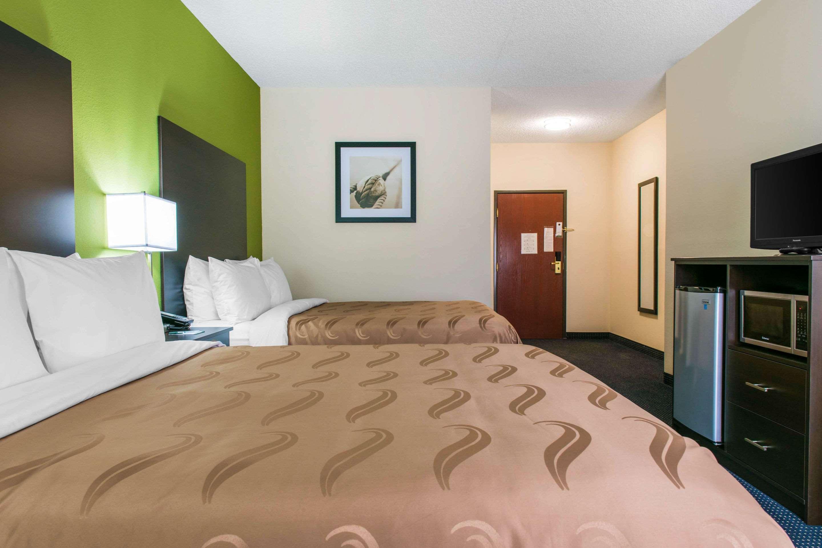 Quality Inn & Suites Anderson I-69 Exterior photo